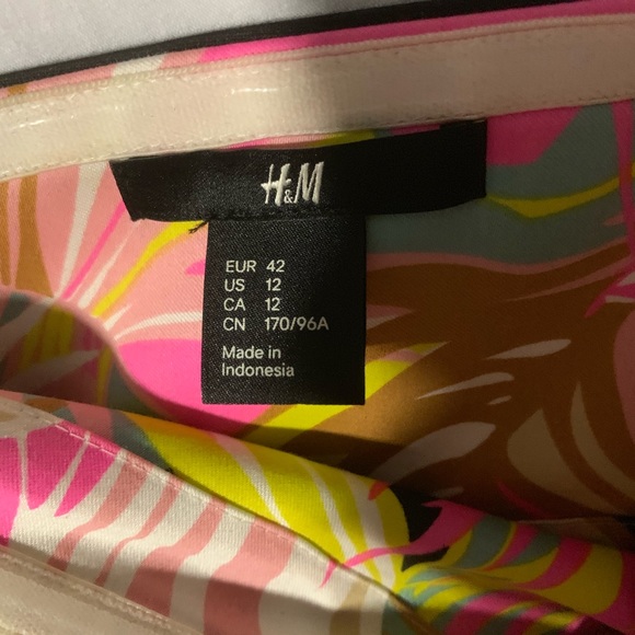 H&M | Tropical Strapless Dress - Picture 3 of 3